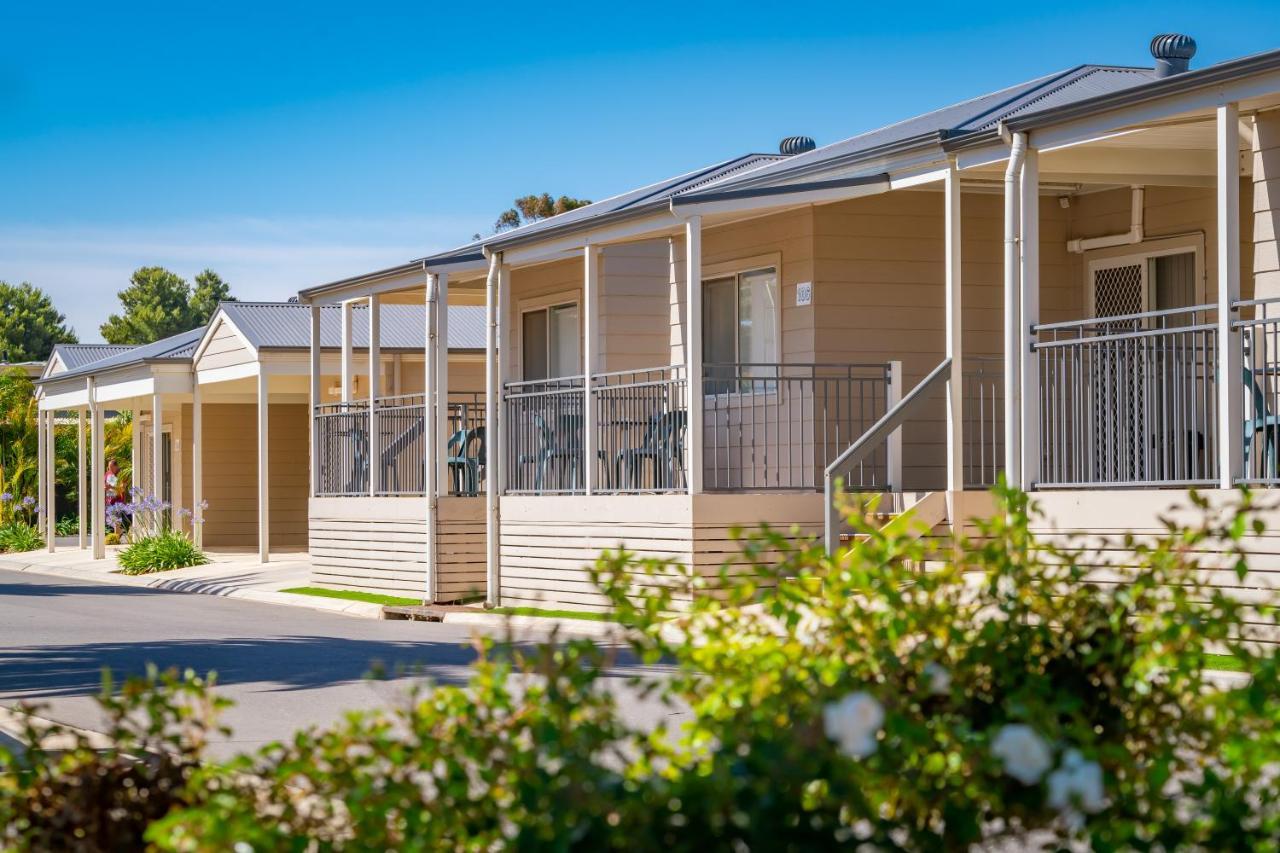 Highway 1 Holiday & Lifestyle Park Bolivar Exterior photo